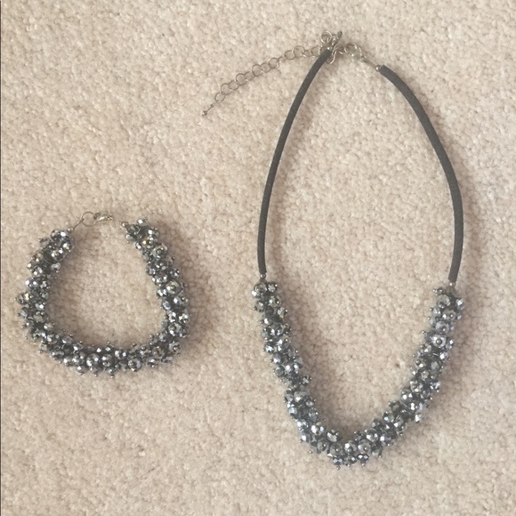 Necklace & Bracelet Set - Picture 1 of 1